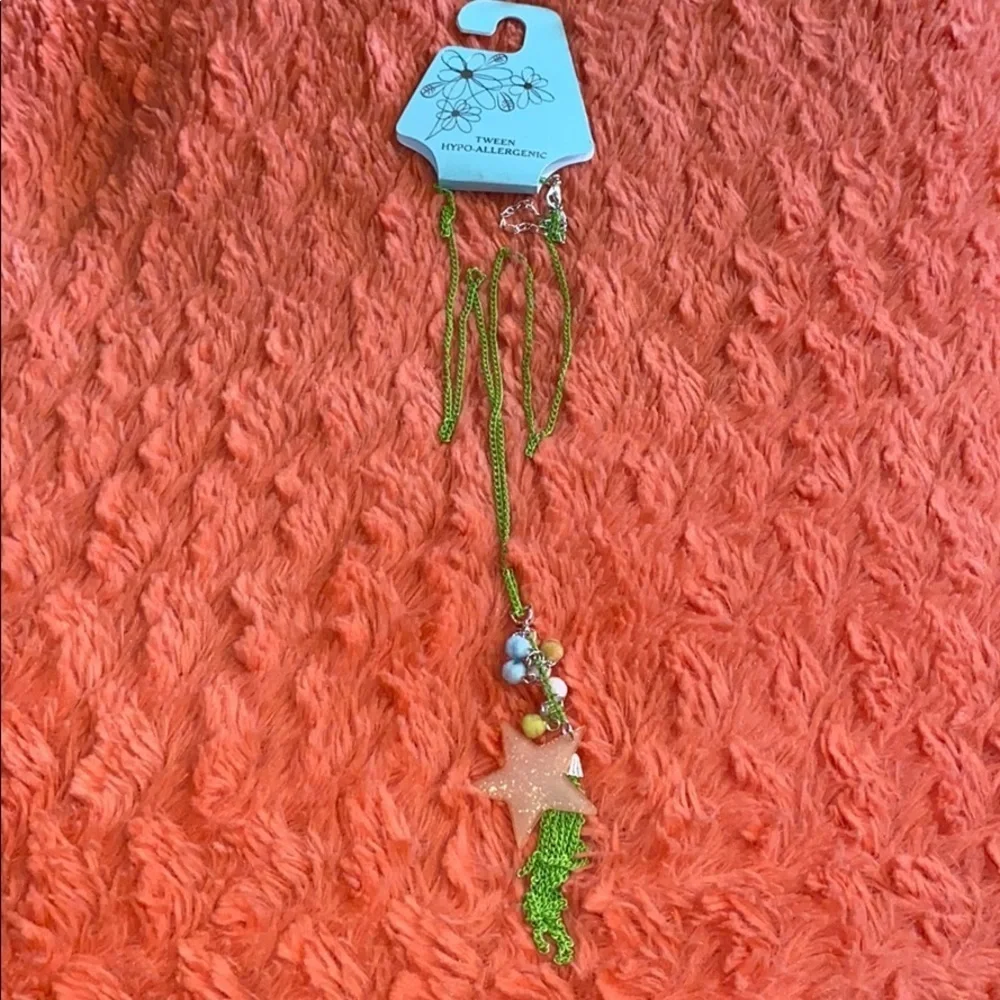 New without tags Tween Necklace